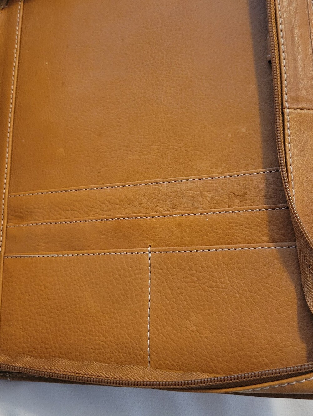Vintage Franklin Covey Genuine Leather Zippered Day Planner - Picture 11 of 13